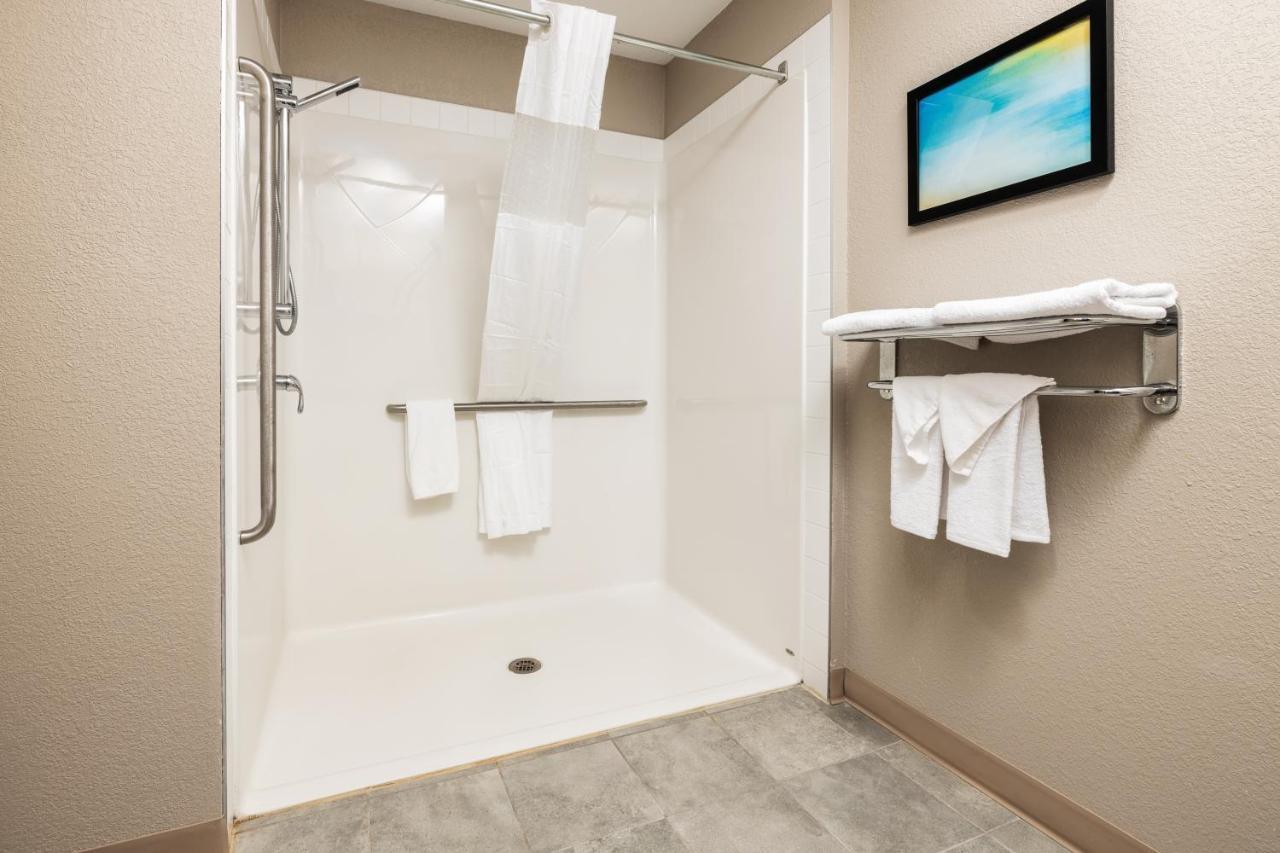 Home Inn And Suites Lloydminster Luaran gambar